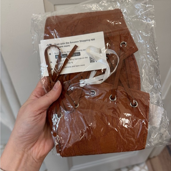 🎁NIP Corset Belt (Snaps and Elastic Back) - Picture 5 of 7